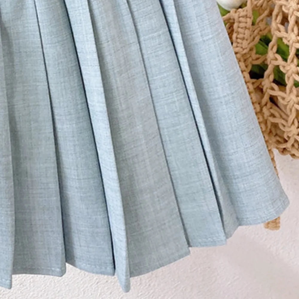 Bear Leader Korean Version of The Girl's Small Incense Wind Set 2023 Summer New Short-sleeved Top Pleated Skirt Two-piece Set