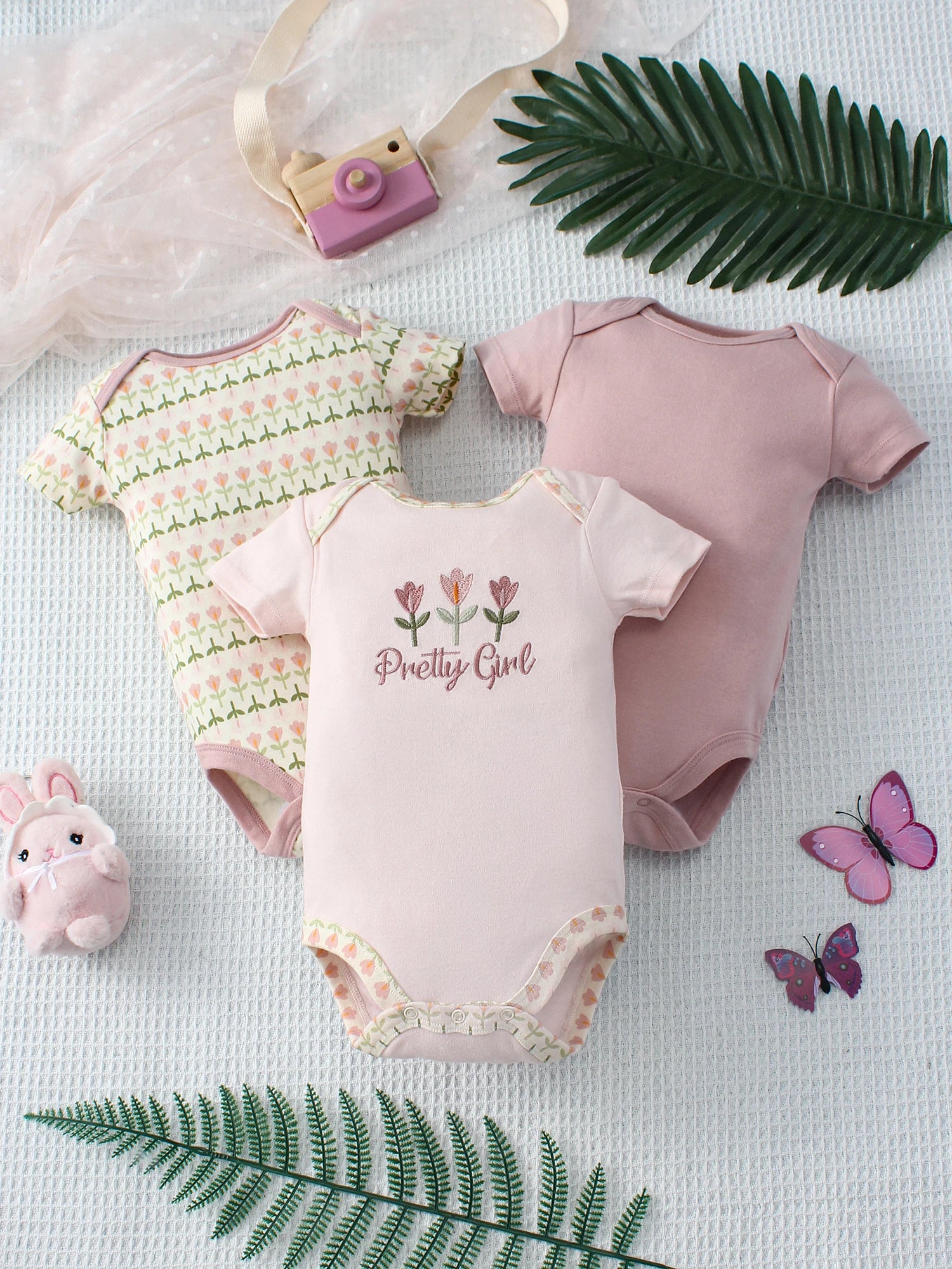 3PCS Summer Baby Bodysuit Set Letter Flower Embroidery Pattern Paired Solid Color Bodysuit and Flower Printed Triangle Bodysuit